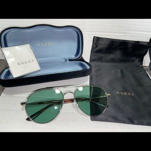 NEW Gucci Aviator Sunglasses